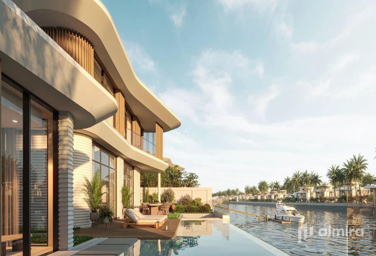 Side Canal | Near The Park | Waterfront Community