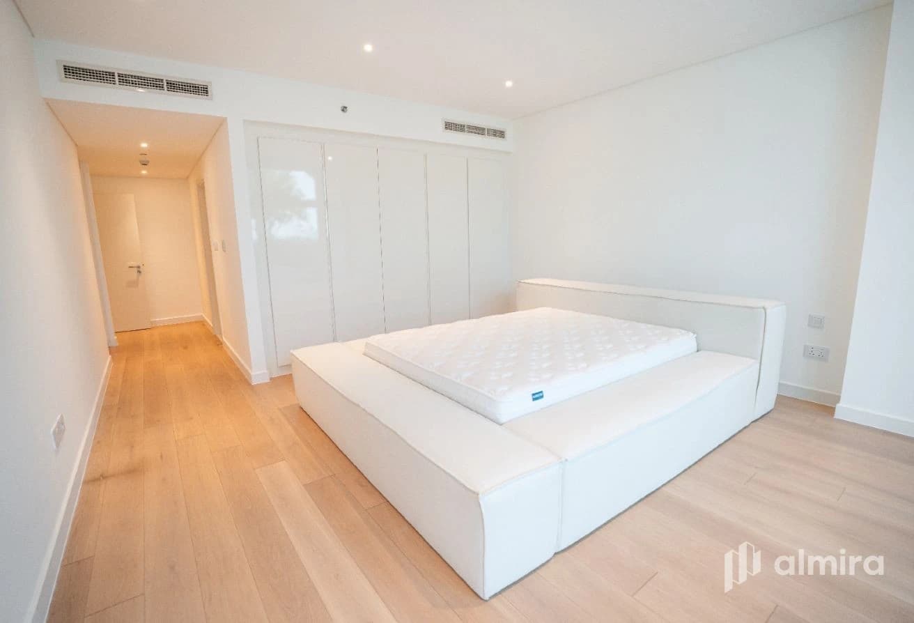 2BR+Maid | Sea facing | Huge Balcony