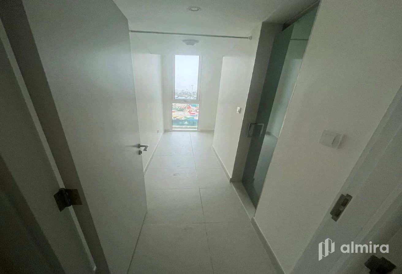 Elegant 2BR+M | Beach Access | Community View