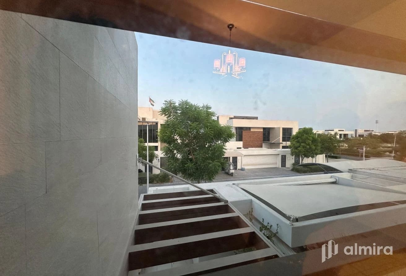 Move In Ready | Next To Corner | Luxury Living