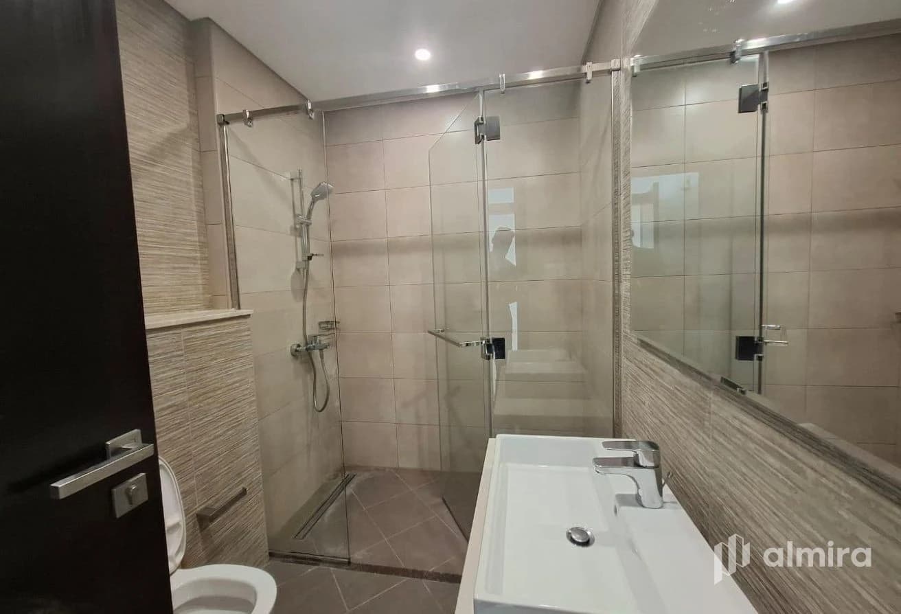 Highly Maintained | Vibrant Living | Prime Area