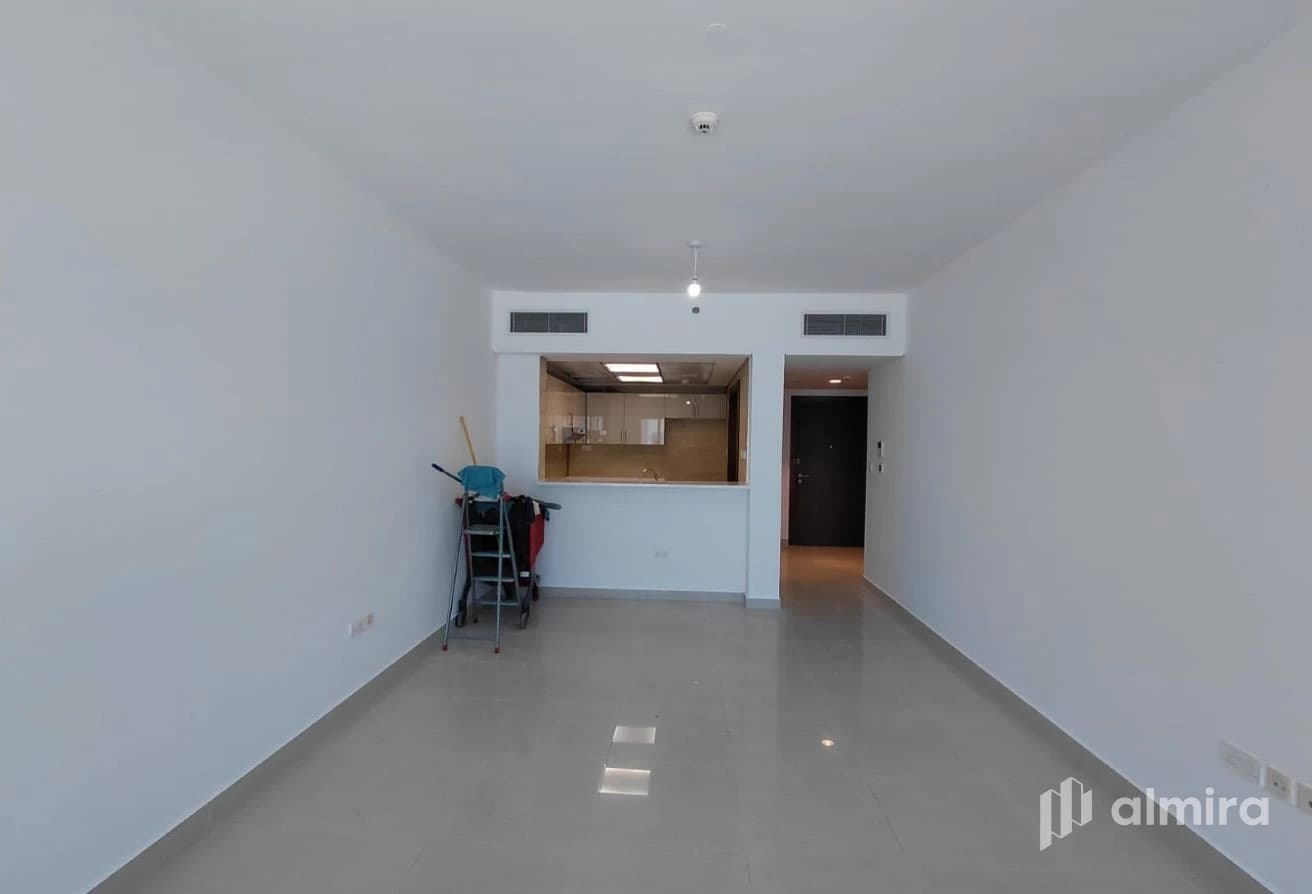 Pool View | 1BR with Balcony | Prestigious Unit