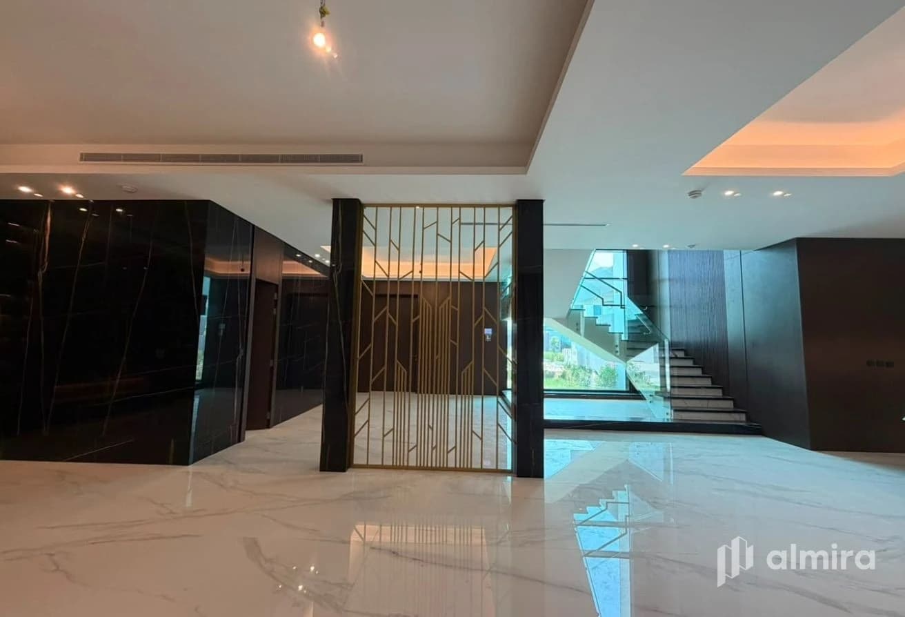 Private Pool | Brand New | Premium Finishing