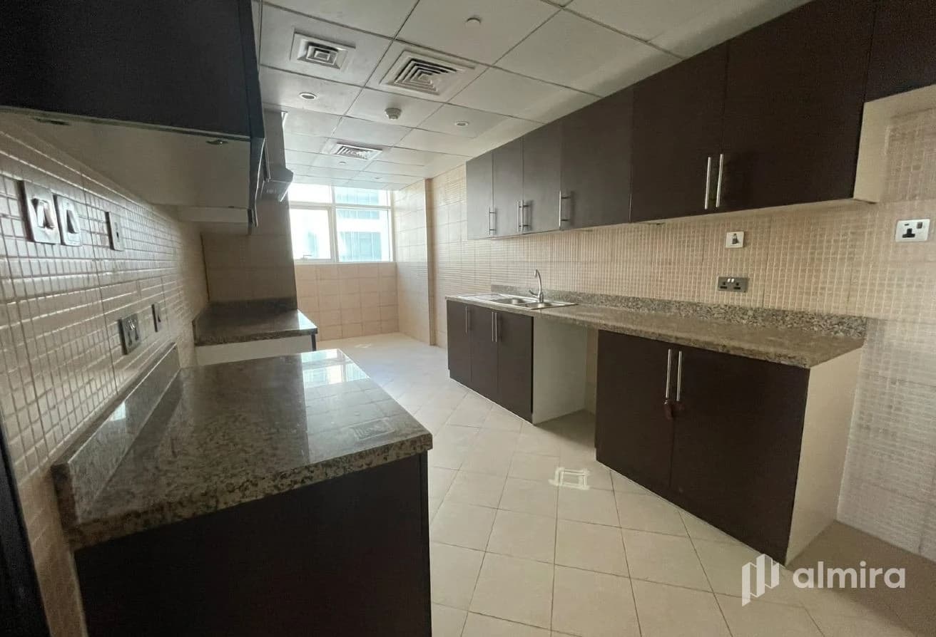 2BR w/ Balcony | Vacant | Prime Location