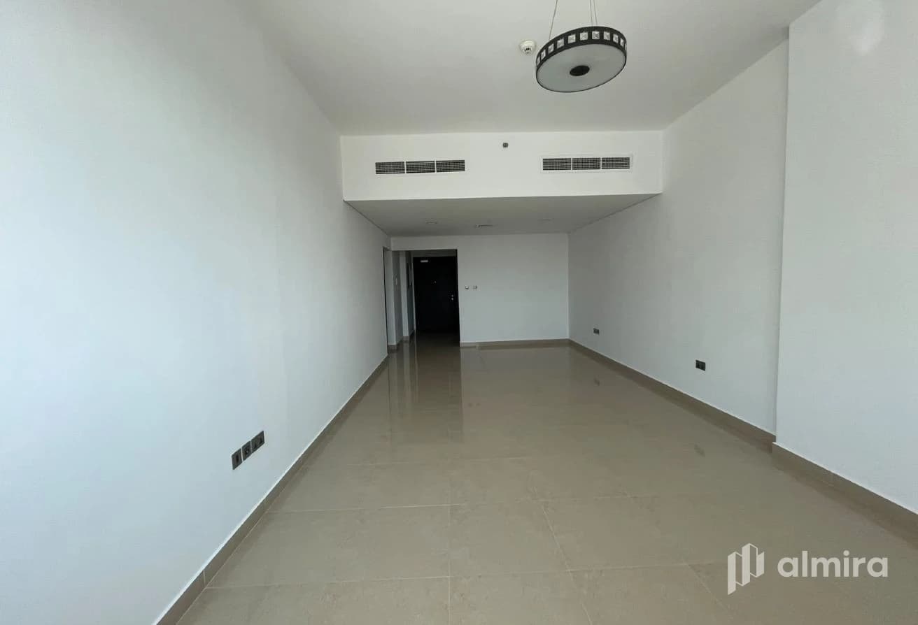 2BR w/ Balcony | Vacant | Prime Location